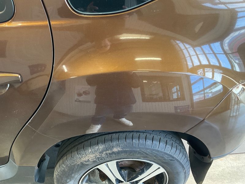 Dacia Duster 1.6 Laureate 4x4 2011 – снимка 36