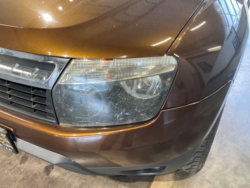Dacia Duster 1.6 Laureate 4x4 2011 – снимка 44