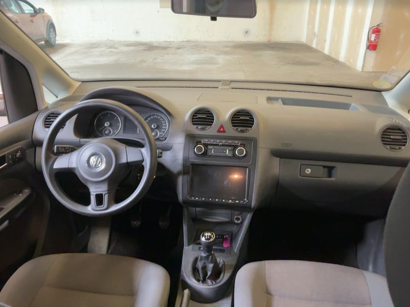 Volkswagen Caddy 1.6 TDI Maxi Trendline 2011 – снимка 17