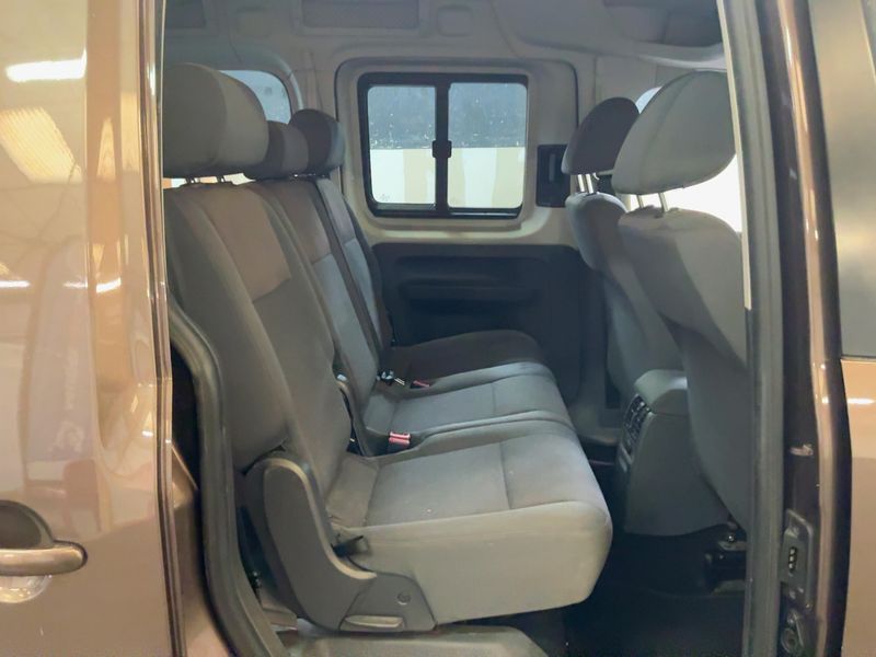 Volkswagen Caddy 1.6 TDI Maxi Trendline 2011 – снимка 19