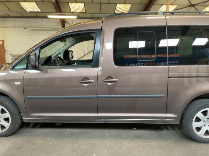 Volkswagen Caddy 1.6 TDI Maxi Trendline 2011 – снимка 4