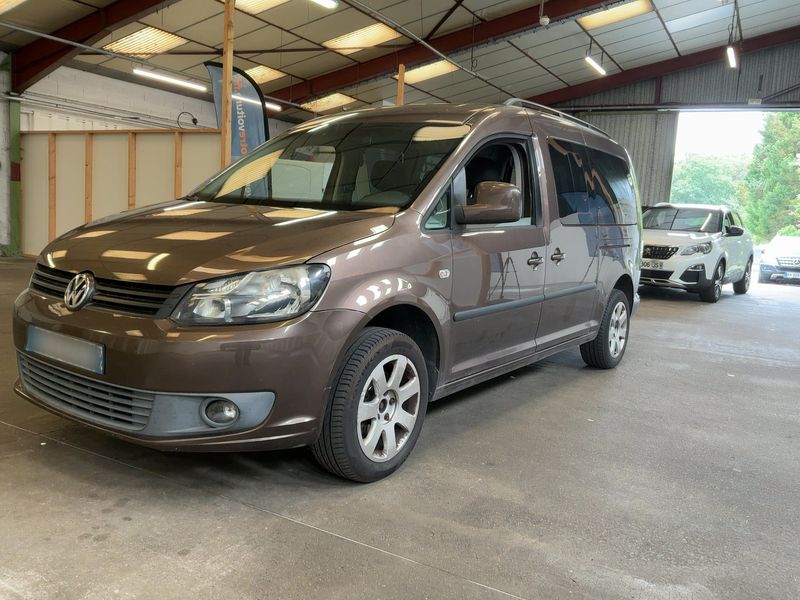 Volkswagen Caddy 1.6 TDI Maxi Trendline 2011 – снимка 2