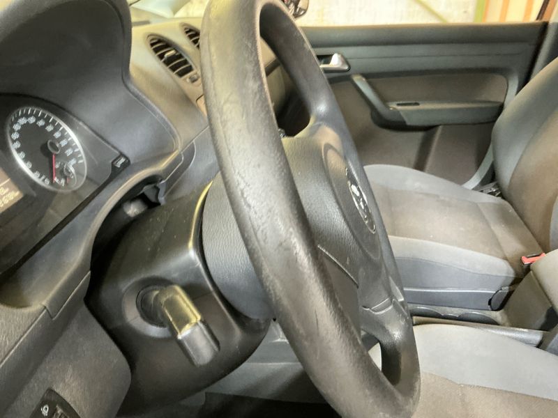 Volkswagen Caddy 1.6 TDI Maxi Trendline 2011 – снимка 24