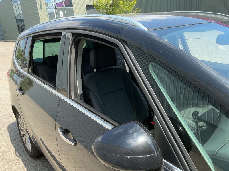 Opel Zafira Tourer 2.0 CDTI Cosmo Pack 2013 – снимка 13