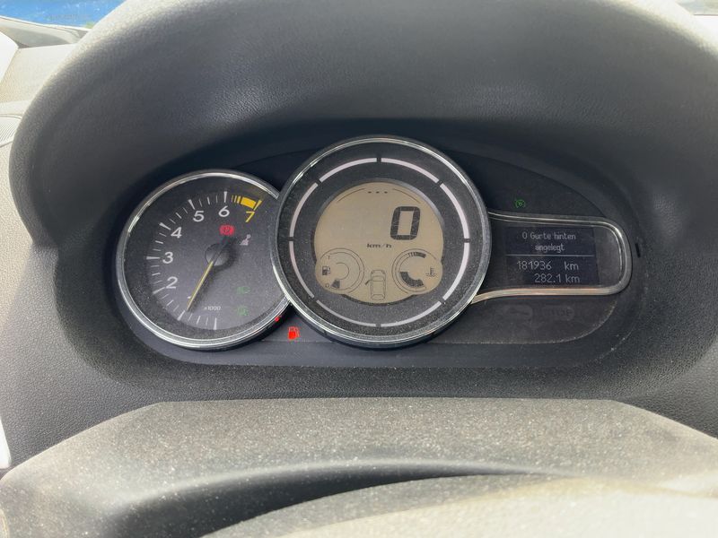 Renault Megane 1.6 Dynamique 2009 – снимка 18