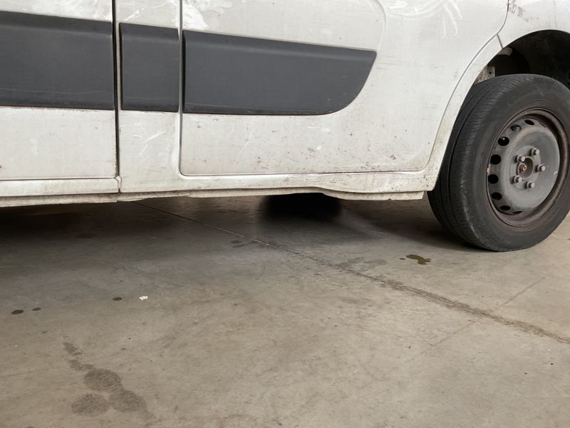Nissan NV400 2.3 dCi L2H2 3,3t PRO 2016 – снимка 22