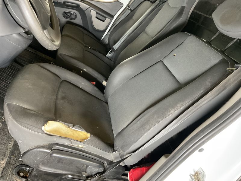 Nissan NV400 2.3 dCi L2H2 3,3t PRO 2016 – снимка 35