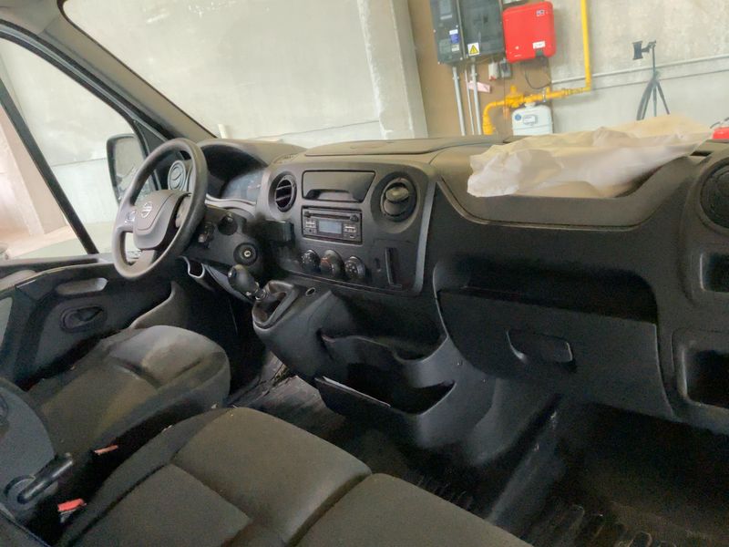 Nissan NV400 2.3 dCi L2H2 3,3t PRO 2016 – снимка 17