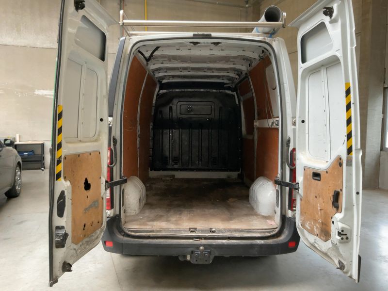 Nissan NV400 2.3 dCi L2H2 3,3t PRO 2016 – снимка 15