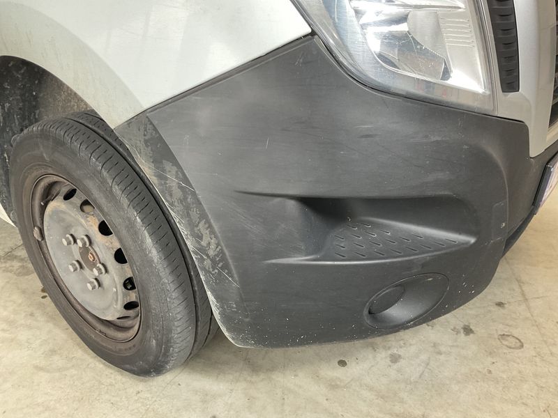 Nissan NV400 2.3 dCi L2H2 3,3t PRO 2016 – снимка 51