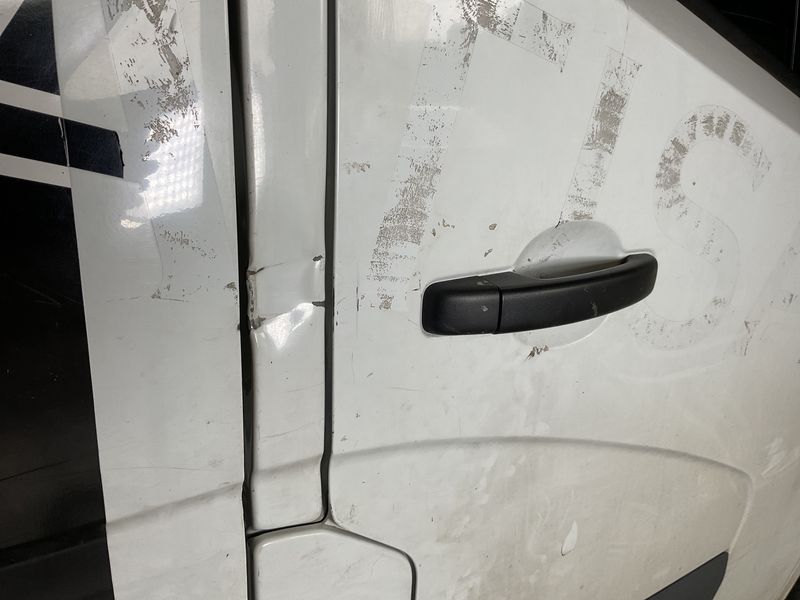Nissan NV400 2.3 dCi L2H2 3,3t PRO 2016 – снимка 29