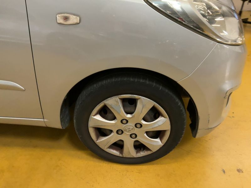 Hyundai i10 1.2 Pack Inventive 2012 – снимка 11
