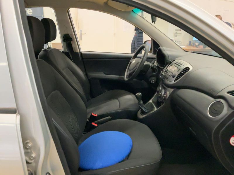 Hyundai i10 1.2 Pack Inventive 2012 – снимка 16