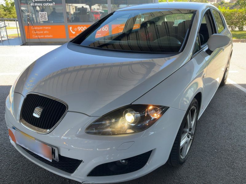 Seat Leon 1.6 TDI Style Copa 2012 – снимка 1