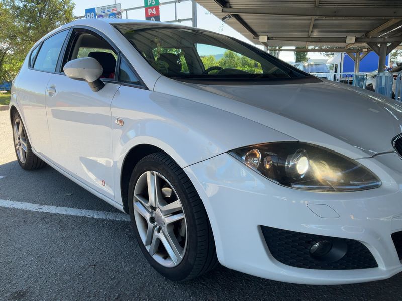 Seat Leon 1.6 TDI Style Copa 2012 – снимка 12