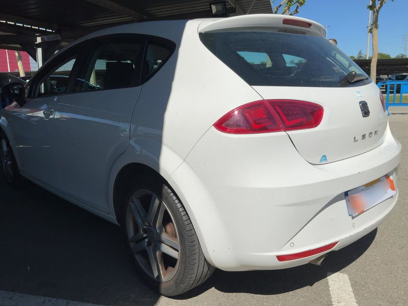 Seat Leon 1.6 TDI Style Copa 2012 – снимка 6