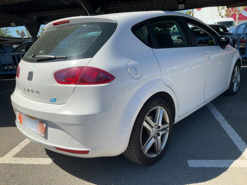 Seat Leon 1.6 TDI Style Copa 2012 – снимка 8