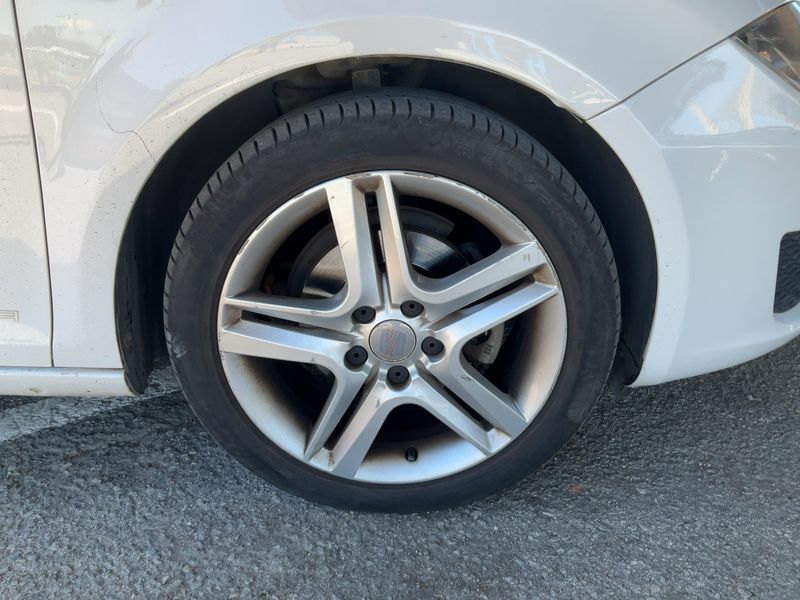 Seat Leon 1.6 TDI Style Copa 2012 – снимка 11
