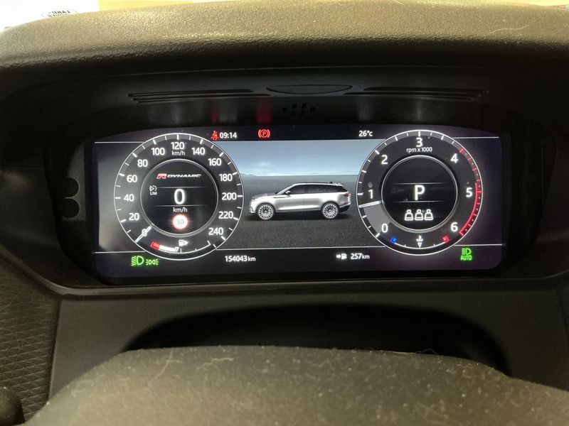 Land Rover Range Rover Velar 2.0 Diesel SE R-Dynamic 2019 – снимка 18