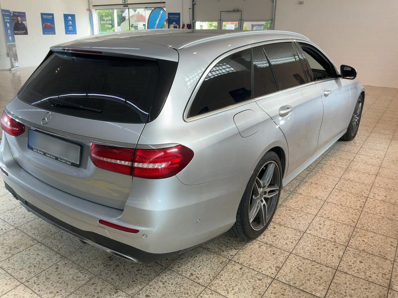 Mercedes-Benz E-Klasse E 220 d AMG Line 2017 – снимка 8