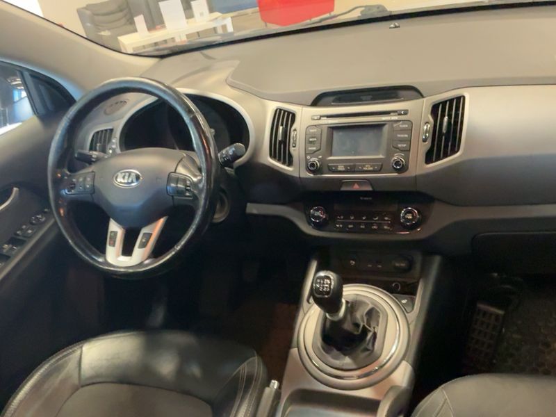 Kia Sportage 2.0 CRDi Spirit 4WD 2014 – снимка 18
