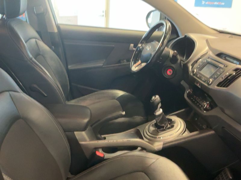 Kia Sportage 2.0 CRDi Spirit 4WD 2014 – снимка 17