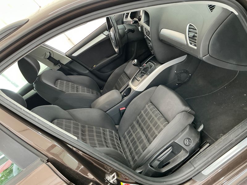 Audi A4 2.0 TFSI E85 Attraction 2010 – снимка 3