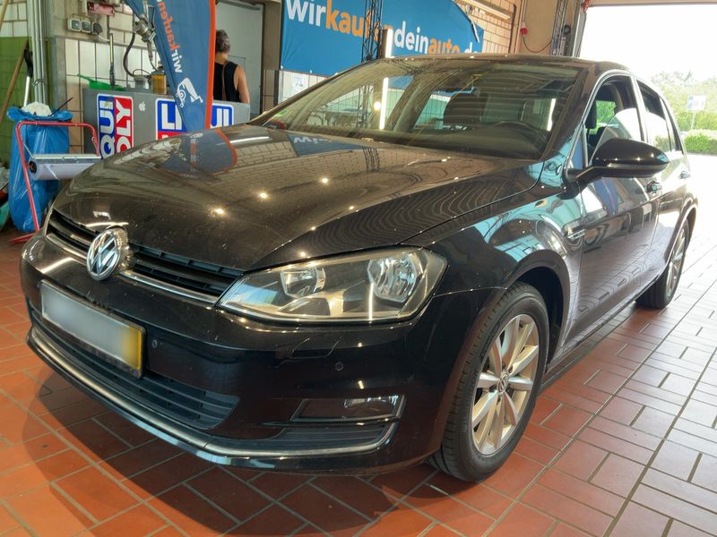 Volkswagen Golf VII 1.4 TSI Lounge BlueMotion Tech 2015 – снимка 1