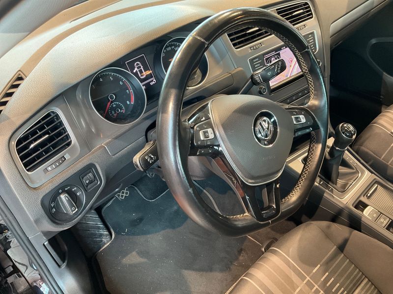 Volkswagen Golf VII 1.4 TSI Lounge BlueMotion Tech 2015 – снимка 24