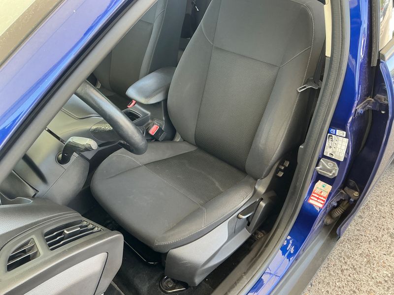 Ford Focus 1.5 TDCi Business 2016 – снимка 34