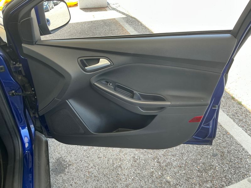 Ford Focus 1.5 TDCi Business 2016 – снимка 26