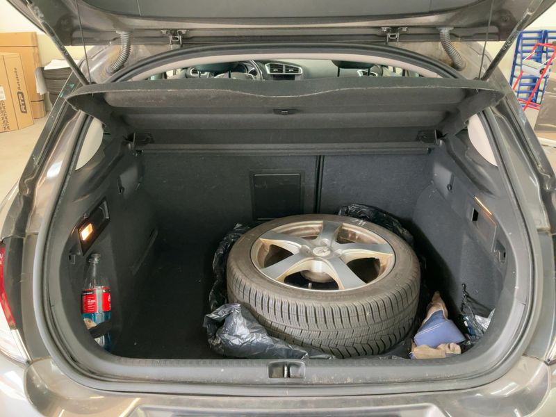 Citroen C4 2.0 Blue-HDi Shine 2016 – снимка 10