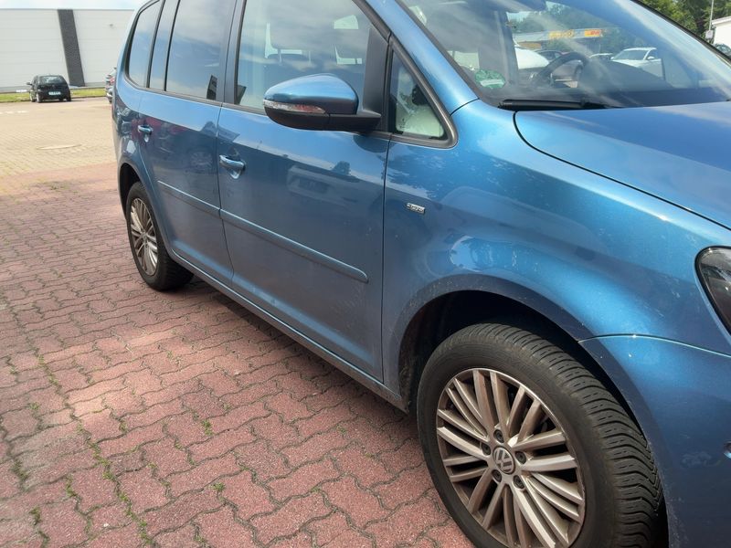 Volkswagen Touran 1.6 TDI Cup BlueMotion Tech 2014 – снимка 12