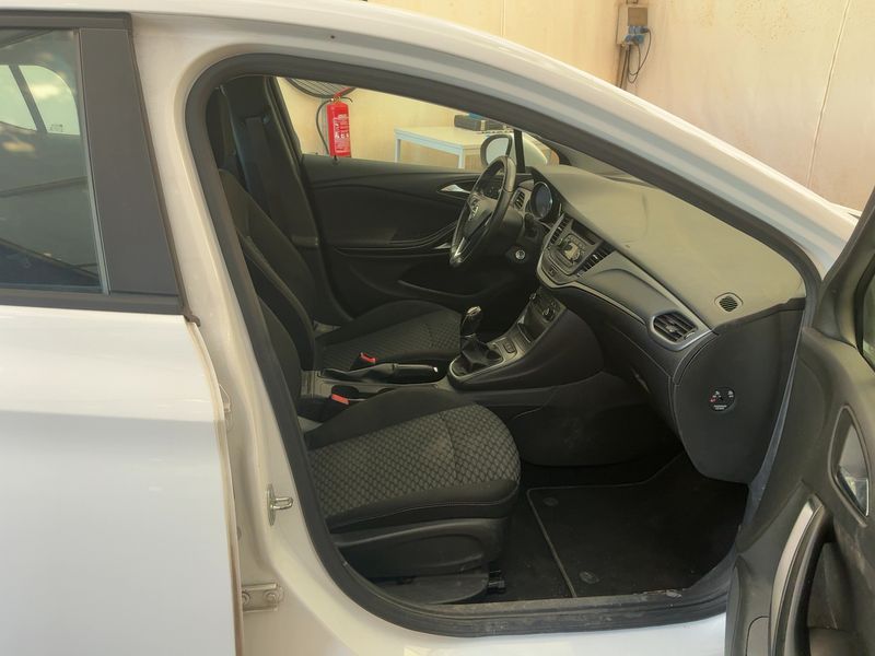 Opel Astra 1.0 Turbo Selection Start/Stop 2015 – снимка 16