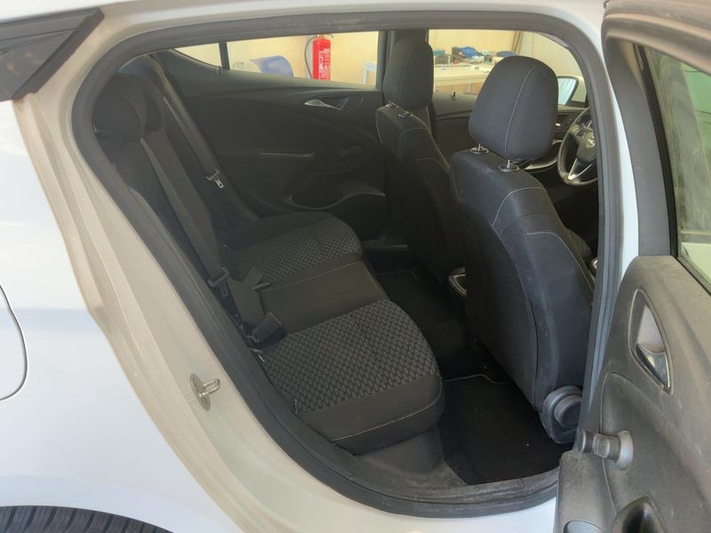 Opel Astra 1.0 Turbo Selection Start/Stop 2015 – снимка 19