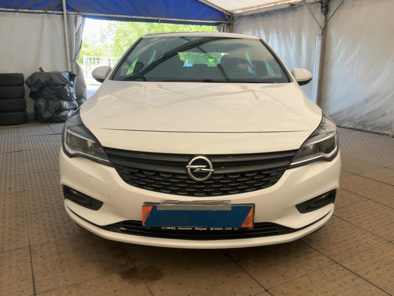 Opel Astra 1.0 Turbo Selection Start/Stop 2015 – снимка 14