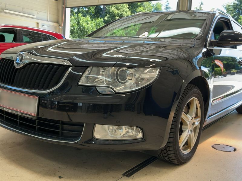 Skoda Superb 2.0 TDI Elegance 2012 – снимка 2