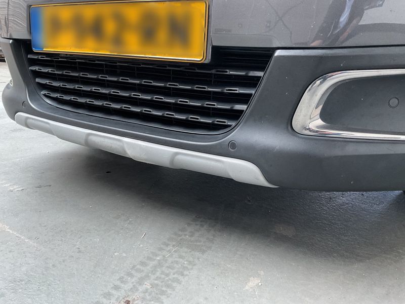 Peugeot 2008 1.2 PureTech Allure 2018 – снимка 32