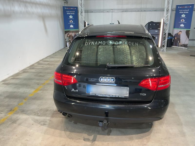 Audi A4 2.0 TDI Ambition 2011 – снимка 5