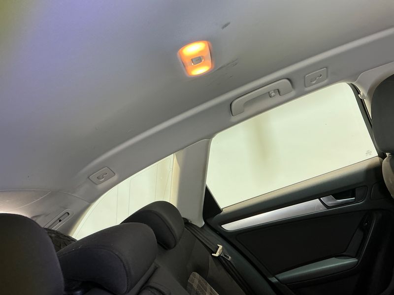 Audi A4 2.0 TDI Ambition 2011 – снимка 32