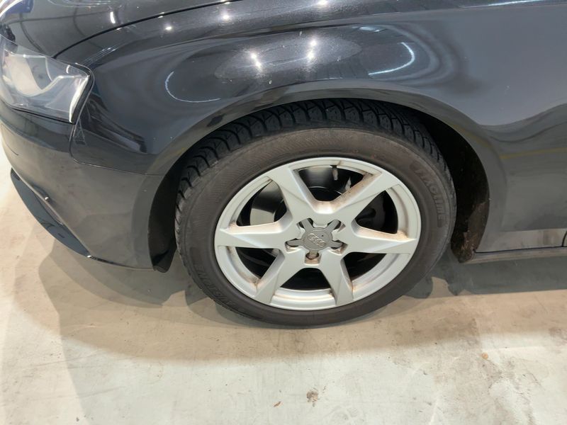 Audi A4 2.0 TDI Ambition 2011 – снимка 16