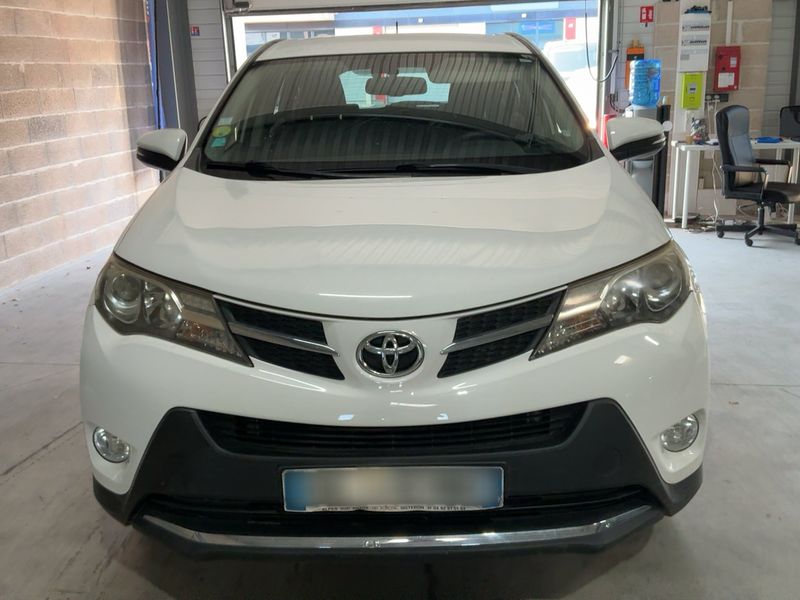 Toyota RAV 4 2.0 D-4D Life 2014 – снимка 14