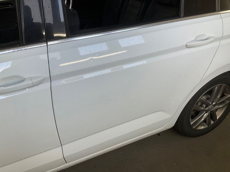 Volkswagen Touran 2.0 TDI Highline BlueMotion Tech 2019 – снимка 51