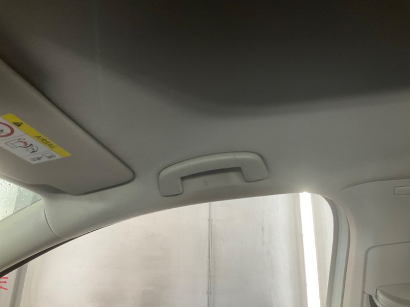 Volkswagen Touran 2.0 TDI Highline BlueMotion Tech 2019 – снимка 36