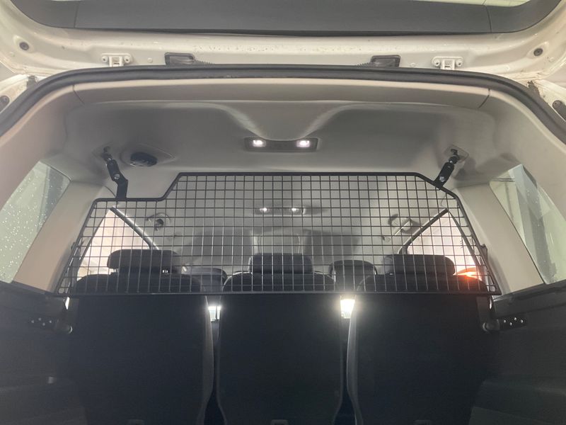 Volkswagen Touran 2.0 TDI Highline BlueMotion Tech 2019 – снимка 31