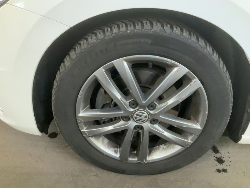 Volkswagen Touran 2.0 TDI Highline BlueMotion Tech 2019 – снимка 3