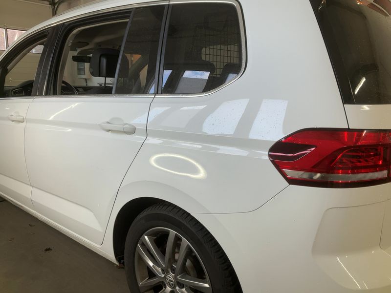 Volkswagen Touran 2.0 TDI Highline BlueMotion Tech 2019 – снимка 6