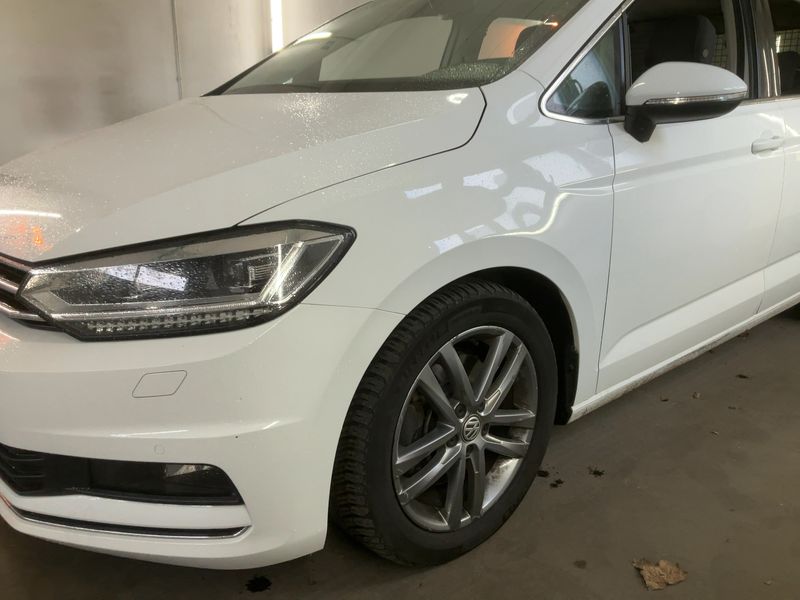 Volkswagen Touran 2.0 TDI Highline BlueMotion Tech 2019 – снимка 2