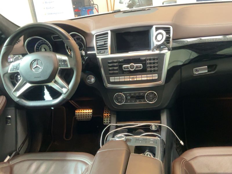 Mercedes-Benz M-Klasse ML 63 AMG 2014 – снимка 17