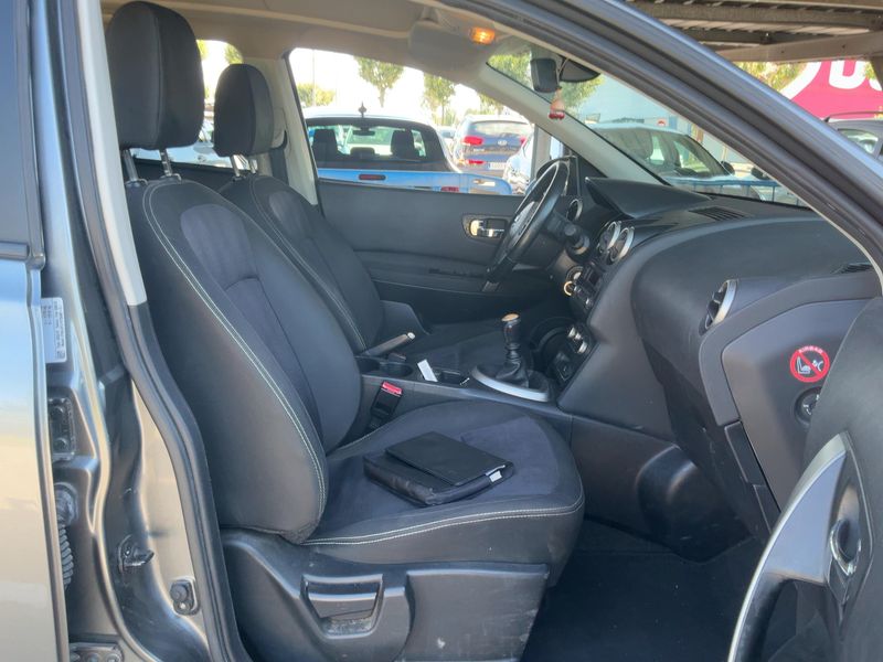 Nissan Qashqai+2 1.5 Turbodiesel Acenta 2013 – снимка 16
